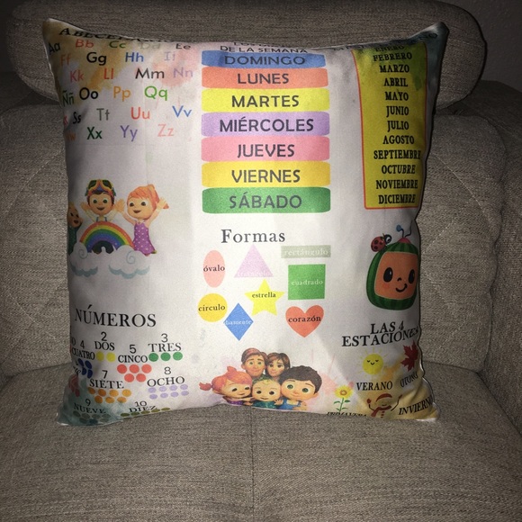 Personalized Learning pillows - Picture 3 of 3